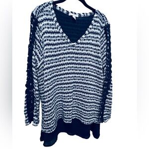 Chic Navy and White Knit Sweater